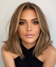 Short Hair For Oval Face Plus Size, Popular Shoulder Length Haircut, Easy Mom Haircut, Hair Color Ideas For Fair Skin, Braids Straight Hair, Long Layered Bob Hairstyles, Hairstyle 2023, Khloe Kardashian Hair, Angled Hair