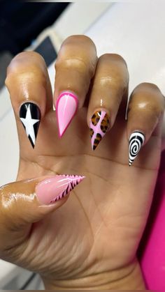 Basketball Nails, Stiletto Nail Designs, Cutest Nails, Shorties Nails, 1m Subscribers, Basketball Hairstyles, Acrylic Nail Set, Punk Nails, Duck Nails