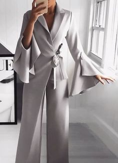 Flare Long Sleeve, Jumpsuit Elegant, Fashion Elegant, Long Jumpsuits, Jumpsuit With Sleeves, Trend Fashion, Jumpsuit Fashion, Formal Party, Mode Inspiration