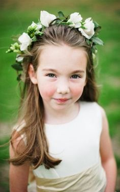 Flower girl's flower crown Toni Kami ❀Flower ❀ Girls❀ Corona halo wedding hair flowers Bride Planning, Hair Wreath, Ideal Wedding, Ranch Wedding, Wedding Images, Flower Wreath, Flower Crown