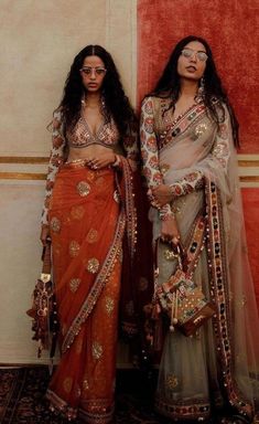 Sabyasachi Sarees, Ethno Style, Look Festival, Desi Fits, Traditional Indian Outfits, Desi Clothes, Desi Aesthetic, Saree Trends, Desi Wedding