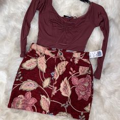 Maroon Floral Mini Skirt Nwt! Front And Back Pockets Belt Loops Thicker Material Trendy Fitted Floral Print Skort, Casual Skirt For Date Night In Fall, Chic Floral Print Mini Skirt For Fall, Forever 21 Casual Mini Skirt For Date Night, Casual Mini Skirt By Forever 21 For Date Night, Casual Mini Skirt From Forever 21 For Date Night, Casual Forever 21 Mini Skirt For Date Night, Fall Floral Print Mini Skirt, Fitted Floral Print Mini Skirt For Fall