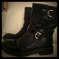 Leather Biker Boots .Black Boots Made In Italy . Great Condition Size 38 .Slip On Black Biker Boots, Leather Biker Boots, Biker Boots, Boots Black, Shoes Black, Black Boots, Black Shoes, Bootie Boots, Ankle Boots