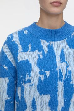 Closed Crew Neck Jacquard Sweater in Lake Blue. New statement sweater from Closed that is inspired from an abstract design by the paintings of artist Lee Ufan. The two-coloured jacquard jumper is knitted from premium yarn with wool, alpaca and cashmere (3.5 gg) and feels particularly soft thanks to the slightly brushed texture. Featuing a regular fit, mid weight, ribbed cuffs on the round neckline, sleeves and hem. Length: ca. 62 cm / 24.4 (size S). 47.5% wool, 27.5% alpaca, 23% polyester, 2% ca Lee Ufan, Clare Vivier, Jacquard Sweater, Scarf Top, New Arrival Dress, Ulla Johnson, Women Pullover, Shanghai, Fashion Boutique