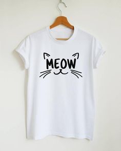 50th Clothing, Mode Kimono, Cat Lover Gift, Cat Shirt, Tshirt Outfits, T Shirt Diy, T Shirts With Sayings