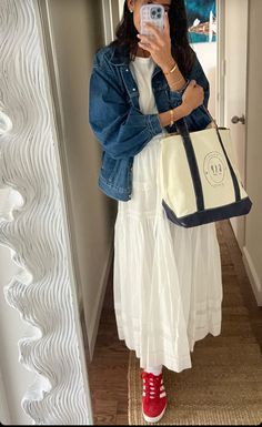 Shabbat Outfit Summer, Girly Minimalist Outfits, White Skirt Outfit Modest, Modest Fashion Aesthetic Summer, Fall White Skirt Outfits, White Maxi Skirt Outfit Fall, Modest Travel Outfit, Church Aesthetic Outfit, Feminine Modest Outfits