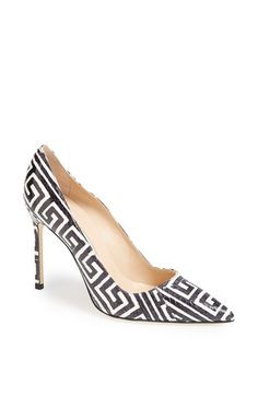 Manolo Blahnik 'BB' Pump White/ Black Manolo Blahnik Bb Pump, Shoe Diva, Art Shoes, Shoe Gallery, Designer Pumps, White Pumps