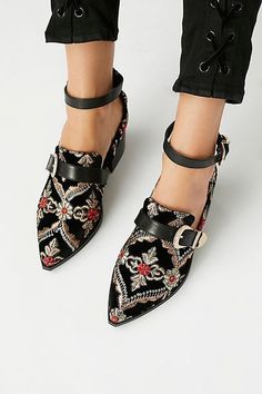 Bohol, Black Mamba, Fashion High Heels, Charlotte Olympia, Work Outfits Women, Shoe Lover