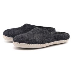 Soft, cozy and hand felted from responsibly sourced New Zealand wool. The Astoria house slipper for women is not your average boiled wool slipper. Shaped for a sleek and modern silhouette with minimalist styling. Warm, breathable and naturally odor resistant. Handmade from the highest quality natural materials, these are a perfect gift for yourself or a lucky loved one! ▼Product Features Hand felted Merino wool Heather Grey and Oatmeal are 100% natural, uncolored, dye-free wool Colors are gently Charcoal House, Strongest Animal, Man Of The House, Cute Slippers, Comfortable Slippers, Wool Slippers, Felted Slippers, Better Posture, Boiled Wool