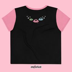 Pastel goth crop tops with super kawaii flying kitty cat.Perfect for people who looking to become one with the void.Super light & softOriginal artwork not found in storesPlus sizes availableCreepy cuteSizing tip: the best way to get the right size is to measure a shirt that fits you just how you like and compare those measurements to the size guide below.Since these are handmade tops, the measurements can vary by about an inch.Size Guide (measured flat in inches)XS: width 18 1/8 - length 18 Harajuku Cartoon Print Tops For Cosplay, Kawaii Black Top For Streetwear, Black Kawaii Tops For Cosplay, Black Kawaii Top For Streetwear, Fitted Kawaii Tops With Hello Kitty Print, Fitted Hello Kitty Print Kawaii Tops, Y2k Anime Print Tops For Cosplay, Harajuku Style Black Top With Cartoon Print, Fitted Anime Print Tops For Streetwear