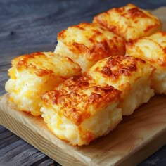 some food that is sitting on a cutting board