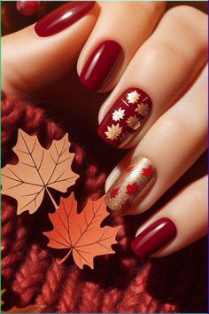 Thanksgiving Nails Design Fall, Round Nail Designs, Nails For Fall, Thanksgiving Nail Designs, New Years Eve Nails, Autumn Nail, September Nails, Nail Color Trends, Glittery Nails