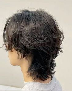 Androgynous Hair, Men Haircut Curly Hair, Short Hair Tomboy, Short Grunge Hair, Shaggy Short Hair, Hair Inspiration Long, Mens Hairstyles Thick Hair, Wavy Hair Men, Hair Inspiration Short