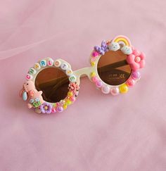 🐥 More Easter Goodies 🐰 Pretty Flowers and Rainbows, with our friendly Bunny and Cheeky Chick all in Miss Charlotte's set. The cheeky Bunny - Flower sunnies now live in our website Grab yours before they sell out ✨️ #easterbasket #trendyaccessories #scarlettandsisters #personalised #sunnies #accessories #fashion #melbourne #discoverunder5k #cutest #bunny Custom Sunnies, Flowers And Rainbows, Bunny Custom, Easter Theme, Easter Goodies, Kit Ideas, Easter Basket Fillers, Basket Fillers, Sell Out