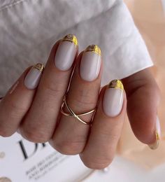 Milky White Nails With Gold French Tip, Fall Mix Match Nails, Fall Nails With Gold Lines, White With Gold Tips Nails, Fall Nails Gold Accent, White Nails Gold Tips, Milky White Nails With Gold, Gold Flake Fall Nails, Fall Nails With Gold Flakes