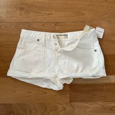 Never Worn, Perfect Condition! Button Up Mid-rise Bottoms With Buttons For Day Out, Spring Relaxed Fit Shorts With Buttons, Mid-rise Cotton Bottoms With Snap Buttons, Short Cotton Bottoms With Buttons, White Button-up Shorts For Day Out, Casual White Button-up Shorts, Mid-rise Bottoms With Button Closure For Day Out, White Bottoms With Snap Buttons For Spring, Short Bottoms With Snap Buttons For Summer