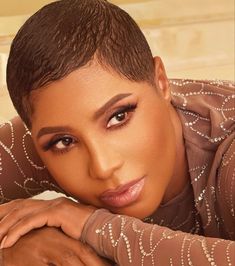 Kim Hair Color, Toni Braxton Short Hair, Female Wavers, Very Short Hair Styles, Low Cut Hairstyles, Super Short Pixie, Short Relaxed Hairstyles, Black Women Short Hairstyles