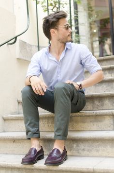 Mens Loafers Outfit, Look Casual Hombre, Penny Loafers Men Outfit, Mocassin Outfit, Penny Loafers Outfit, Loafers Men Outfit, Formal Dresses For Men, Style Loafers, Men's Shirts And Tops