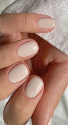 Natural Nails Manicure, Hello Nails, Basic Nails, Casual Nails, Neutral Nails, Classy Nails, Chic Nails