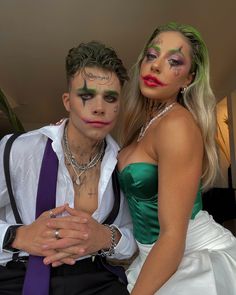 Joker 
Makeup joker 
Halloween couples 
Costume couples Couple Halloween Makeup Ideas, Couple Joker Costume, The Joker Couple Costume, Joker Make Up Men, Joker Halloween Makeup Men, Joker Halloween Costumes Men, Joker And Harley Quinn Costume Couple Halloween, Harley Quinn And The Joker Costume, Couple Makeup Halloween