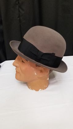 Vintage 1960's Borsalino "Gran Prix 1900" Extra Superiore "The Rollup" Gray Velour 7 1/8" Hat Made in Italy, Savona.  Excellent condition...see pics! Retro Fedora With Short Brim For Formal Events, Retro Fedora With Short Brim For Formal Occasions, Retro Short Brim Fedora For Formal Events, Retro Short Brim Fedora For Formal Occasions, Retro Wide Brim Felt Hat For Formal Occasions, Retro Fitted Fedora With Curved Brim, Vintage Wide Brim Felt Hat For Winter, Vintage Flat Brim Kentucky Derby Hat, Retro Wide Brim Hats For Vintage Events