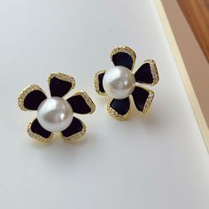 Color: F7441 Black Flower Pearl Earrings Fashion Element: Flowers Style: Sweet Flower Pearl Earrings, French Retro, Black Flower, Fashion Earrings, Bags Women, Women's Earrings, Pearl Earrings, Flowers, Black