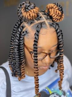 Natural Afro Hairstyles for Effortless Beauty Marley Twist Hairstyles, Cuban Twist Hair, Twist Cornrows, Short Twists, Marley Twists, African Hair Braiding Styles, Protective Hairstyle