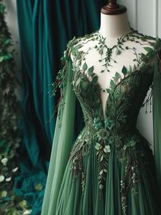 Acotar Dress, Green Dress Aesthetic, Forest Dress, Elven Dress, Green Wedding Dresses, Fantasy Dresses, Princess Gown, Fantasy Gowns, Dress Aesthetic