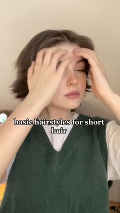 Basic , easy hairstyles for short hair !! How To Hide An Undercut, Short Layered Hairstyles With Curtain Bangs, Prom Hairstyles For Super Short Hair, Waved Short Hair, Cute Short Hairstyle Women, Short Layers Short Hair, Ear Length Hair, Basic Hairstyles, Hot Comb