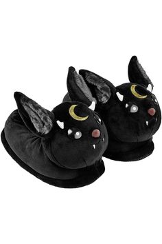 Vampir Slippers | Killstar Dog Vests, Faux Fur Material, Vampire Bat, Ring Der O, Black Bat, Beltane, Mens Lifestyle, Dog Hoodie, Dark Fashion