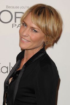 La coupe courte de Robin Wright Best Ombre Hair, Long Bob Haircuts, Short Curly Haircuts, Haircut Inspiration, Long Bob Hairstyles, Haircut For Older Women