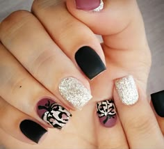 Acrylic Nail Fall Designs, Glitter Fall Nail Designs, Fall Nails Pumpkin Design, Fall Cheetah Nails, Halloween Fall Nails, Oval Nails Designs, Pedicure Ideas, Cheetah Nails, November Nails