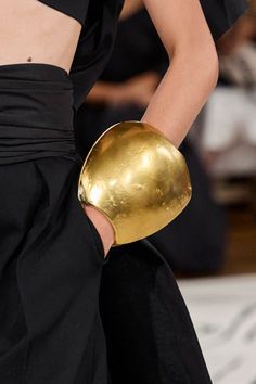 Schiaparelli Spring 2024 Ready-to-Wear Collection | Vogue Acssesories Aesthetic, Draping Fashion, Going For Gold, Gold Aesthetic, Golden Girl, Fashion Week Runway, Spring Summer 2024, Arm Candy