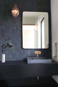 dark bathroom with our black terracotta tile Blue Bathrooms Designs, Dark Bathrooms, Bad Inspiration, Mirror On The Wall, Bathroom Taps, Big Bathrooms, Apartment Bathroom, Trendy Bathroom