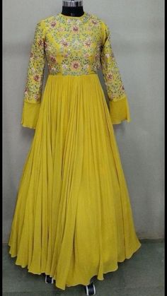 Kurtis For Wedding, Latest Designer Kurtis, Kalki Fashion, Anarkali Dress Pattern, Outfits Indian, Long Gown Dress