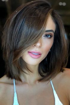 Long Bob Haircuts, Lob Haircut, Short Hairstyles For Thick Hair, Trending Haircuts, Trending Hairstyles, Hairstyles Black, Shoulder Length Hair, Hairstyles Haircuts, Short Hairstyles