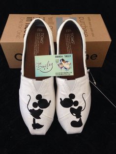 Mules Shoes Outfit, Painted Toms, Cheap Toms Shoes, Mickey And Minnie, Shoes Outlet, Toms Shoes, Disney Mickey Mouse