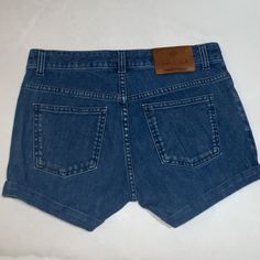 Blue Denim Gucci Shorts It Size 40 (Us Size 4) (Jean Size 26) (Uk/Au Size 8) Button And Zip Closure In Perfect Condition Never Worn Short Gucci Bottoms For Summer, Spring Gucci Short Bottoms, Spring Gucci Denim Bottoms, Gucci Denim Bottoms For Spring, Gucci Spring Bottoms In Short Length, Blue Gucci Denim Bottoms, Gucci Short Bottoms For Spring, Gucci Casual Cotton Jeans, Gucci Casual Blue Jeans