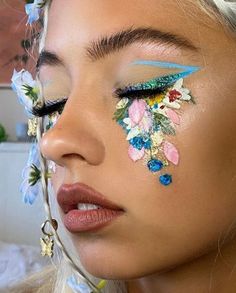 Flower Makeup, Cool Makeup Looks, Unique Makeup, Eye Makeup Designs, Fancy Makeup, Eye Makeup Art, Makeup Obsession, Foto Art