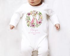 Dress up your little princess this Easter with our adorable personalised sleepsuit 🌸 Perfect gift for a newborn! #MyFirstEaster #BabyGirlsEasterOutfit #PersonalisedSleepsuit #CuteBabyGift #BunnyRompersuit #EtsyUK #HoolarooUK Baby Easter Gifts, My First Easter, Personalized Bunny, Romper Suit, Baby Easter