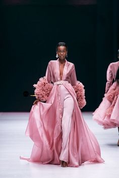 Pink Fashion Show, Haute Couture Style, Lagos Fashion Week, Lagos Fashion, 2019 Style, Runway Fashion Couture, Seoul Fashion, Couture Mode