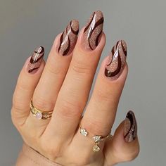 2023 Nails, Fake Nails Long, Golden Nails, Her Nails, Fake Nails With Glue, New Nail Art, Flower Nail Art, Brown Nails, Stick On Nails