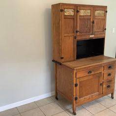 Oak HOOSIER cabinet labeled. Stained glass inserts across top, black hardware and hinges, full accordion roll up. Bread drawer, cooling rack, and divided drawer. Solid wood top. These are amazing pieces of Americana. Hoosier Cabinets For Sale, Bread Drawer, Antique Hoosier Cabinet, Mission Style Homes, Armoire Storage, Hoosier Cabinets, Hoosier Cabinet, Cooling Rack, Shop Kitchen