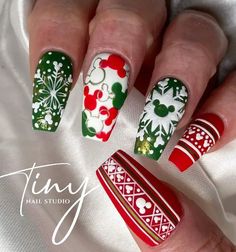 Disney Themed Nails Christmas, Mickey Mouse Inspired Nails, Christmas Reindeer Nail Designs, Olaf Christmas Nails, Mickey Christmas Nails, Christmas Character Nails, Marvel Nails Designs