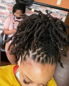 Isis The Artist on Instagram: “Y’all know I have a thing for ponytails 😍 @ladiasbartendingavenue” Lox Updos, Lox Styles For Women, Loc Ponytail Styles Black Women, Updo Locs Hairstyles For Women, Lox Styles, Loc Ponytail, Locs Updo, Loc Twist, Loc Updos