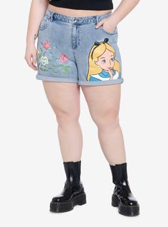 Don't be late for your very important date! Throw on these Alice in Wonderland mom shorts and you're good to fall down the rabbit hole! These cuffed shorts feature Alice's face printed on one side and flowers on the other. Comes with 5-pocket styling and a button and zipper closure. Short Wardrobe, Wonderland Flowers, Alice In Wonderland Flowers, Mermaid Shorts, Alice In Wonderland Disney, Disney Shorts, Disney Alice In Wonderland, Shorts Plus Size, Down The Rabbit Hole