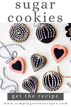 Sugar cookies in the shape of a hearts and circles. Decorated with black and pink icing, and sugar pearls. Vegan Sugar Cookies, Vegan Christmas Recipes, Vegan Cookies Recipes, Healthy Plant Based Recipes, Dessert Bar Recipe, Healthy Cookie Recipes, Vegan Holidays, Vegan Sugar, Vegan Christmas