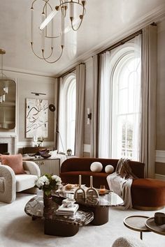 Luxury curtains Contemporary Interior Design Style, Parisian Living Room, Apartment Design Ideas, Room Decor Inspiration, San Myshuno, Modern Rustic Living Room, Apartment In London