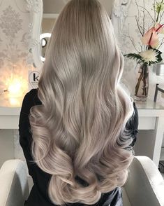 Pretty Blonde Hair, Silver Blonde Hair, Ash Blonde Hair, Blonde Hair Shades, Platinum Blonde Hair, Hair Dye Colors, Hair Inspiration Color, Beautiful Long Hair