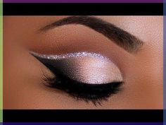 Watch this step by step video on how to do crystal double cut crease on hooded eyes using the Tati Beauty Textured Neutrals Volume 1 palette❤️Previous Video:... Easy Smokey Eye Makeup, Maquillaje Smokey Eyes, Cut Crease Hooded Eyes, Classic Smokey Eye, Easy Smokey Eye, Makeup Cut Crease, Eye Makeup For Hooded Eyes, Cut Crease Eye Makeup, Maquillage Yeux Cut Crease